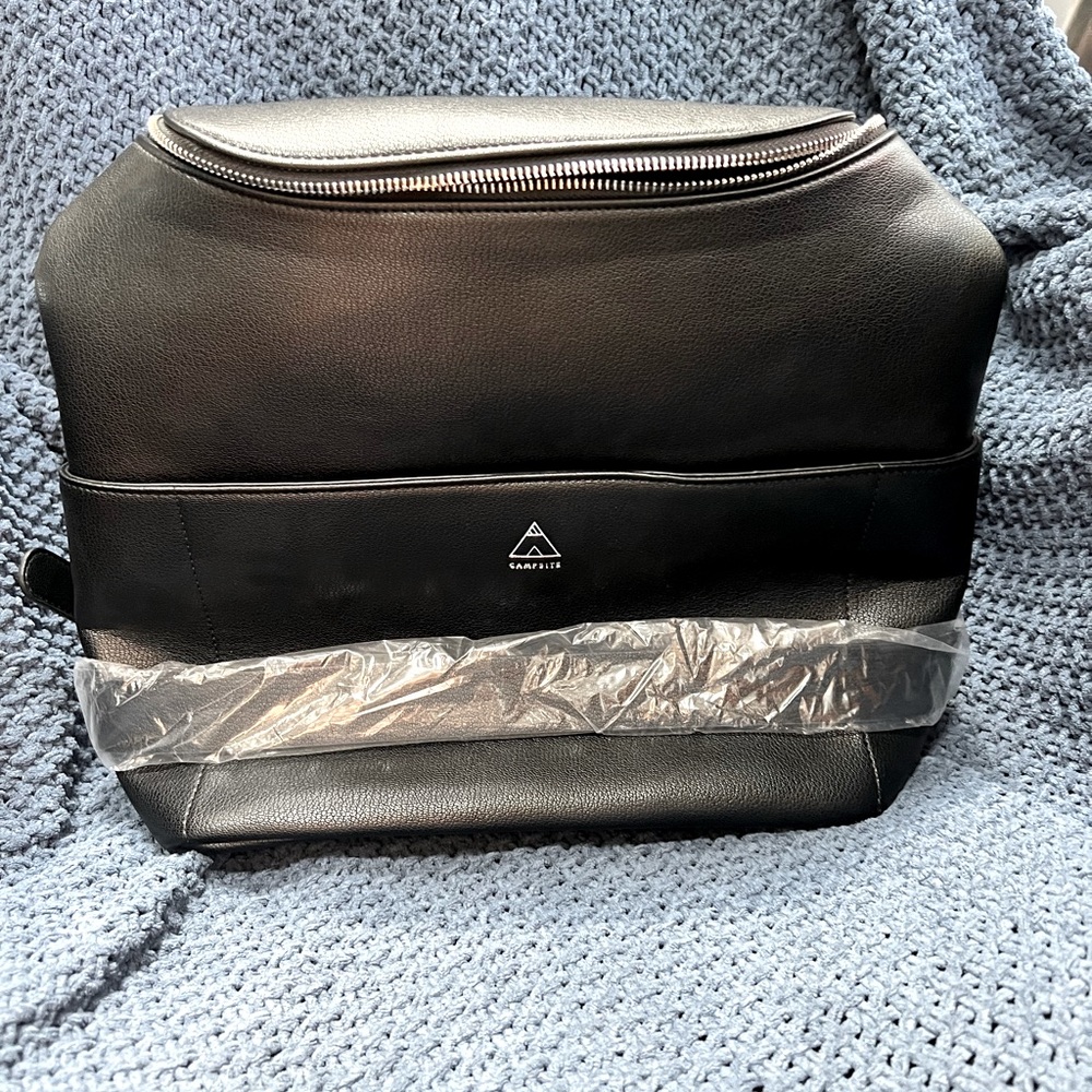 BNWT Campsite ada backpack with handle and pockets